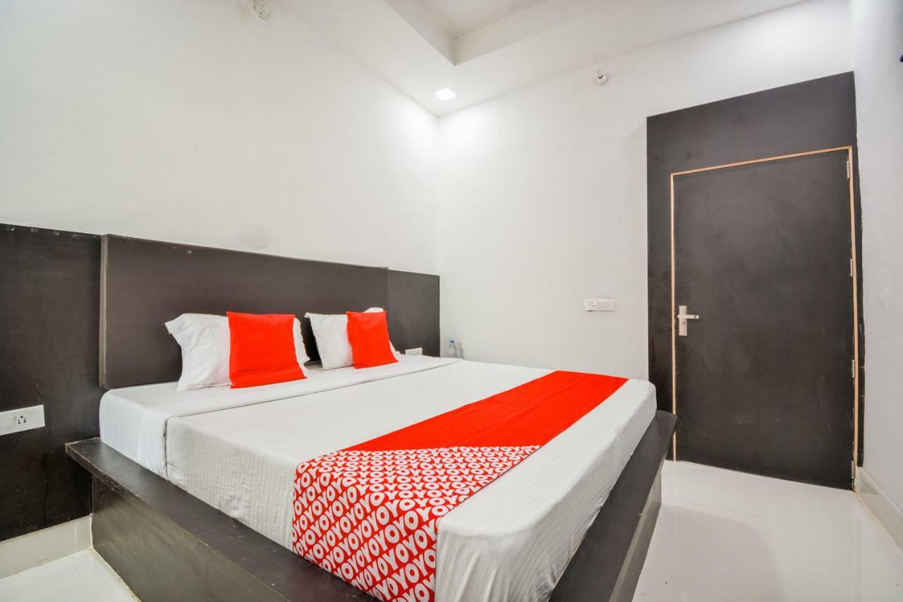 Oyo 43505 Hotel The White House Hisār 外观 照片