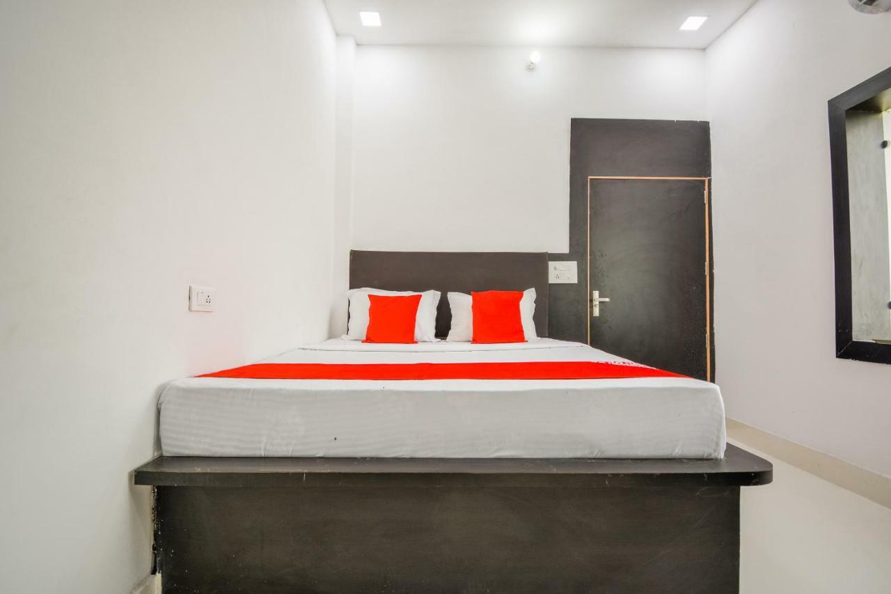 Oyo 43505 Hotel The White House Hisār 外观 照片